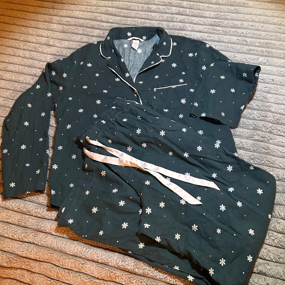 Victoria's Secret Black Pajama Top with White Snowflakes